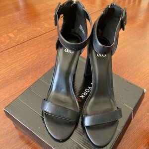 New York & Company Women’s Open Toe Heels with Ankle Strap NWT Black